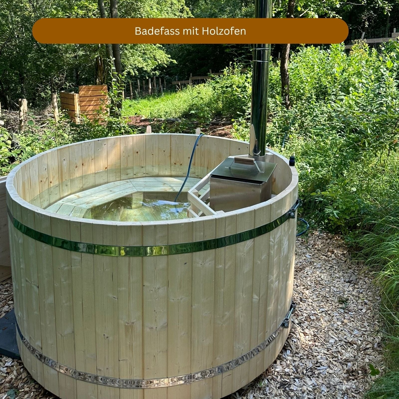 Badefass mit Holzofen